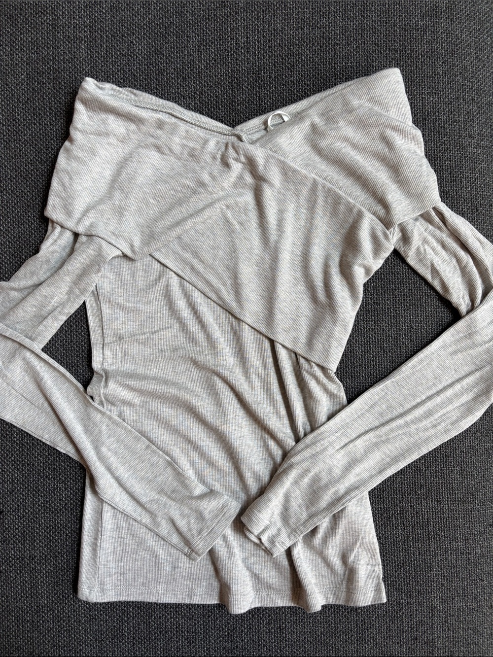 NWOT Babaton Off-Shoulder Long Sleeve Sweater - Light Gray